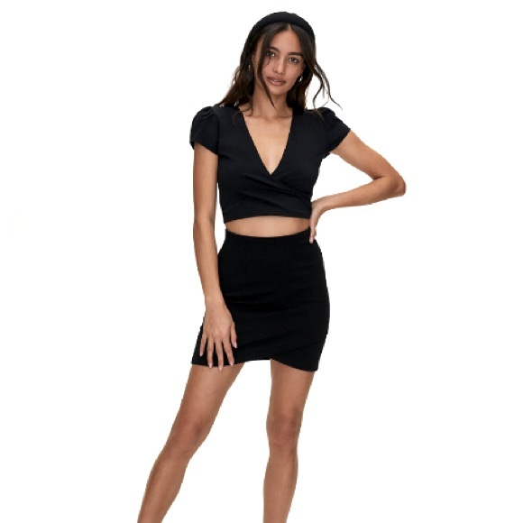 ARITZIA | Talula Primrose skirt in Ashen - Picture 2 of 3